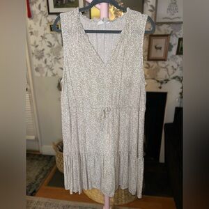 🖤GAP Sleeveless Dress with Ruffle Hem